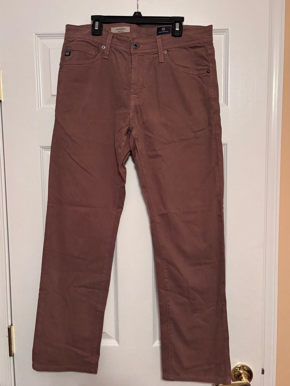 Ag Adriano Goldschmied Straight Jeans in Muted Mauve-Brown